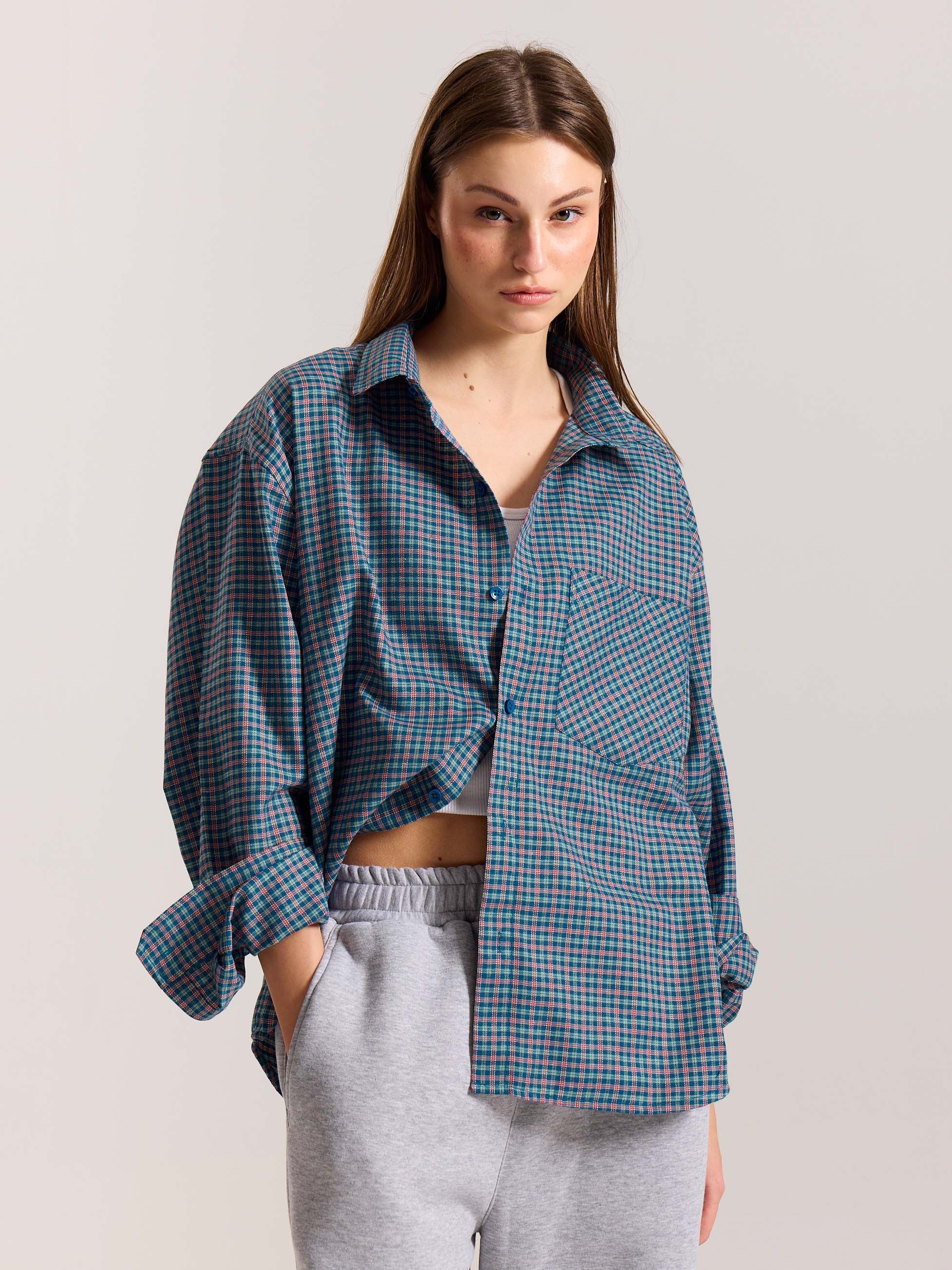 Teal Blue & Red Checkered Oversized Cropped Shirt - Image 4