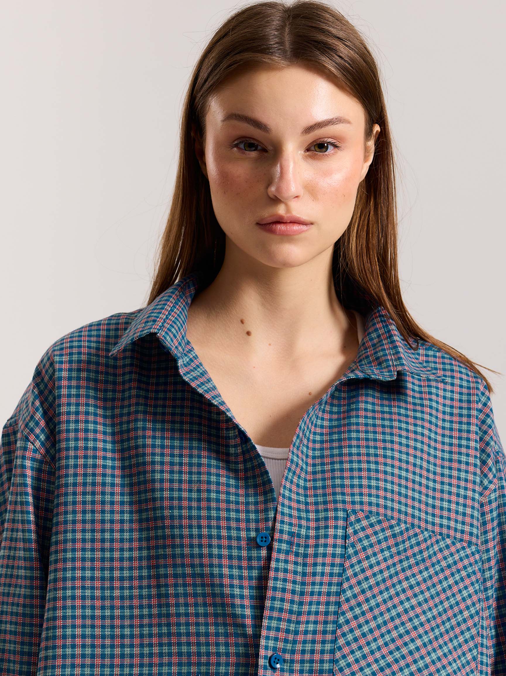 Teal Blue & Red Checkered Oversized Cropped Shirt - Image 6